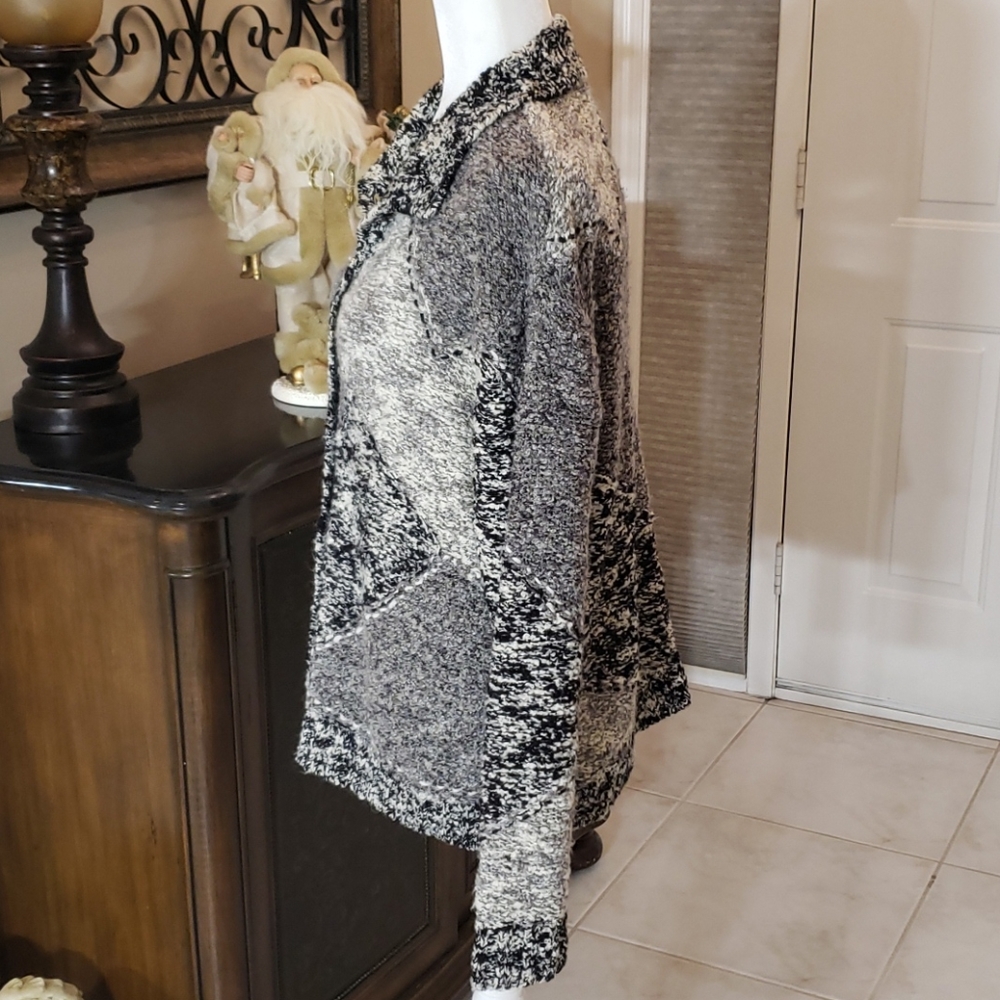 Chico's Cardigan Sweater Size 2 Black and Gray - Picture 3 of 6